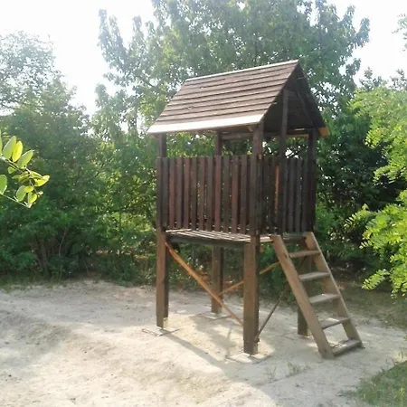 Holiday home Schoenes Holzhaus In
